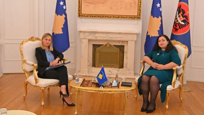 Presidentja e Kosovës priti në takim Kryetaren e Gjykatës Kushtetuese
