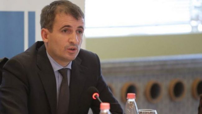 Miftaraj: Deklarata Vuçiqit është kontradiktore me veprimet dhe qasjen e vazhdueshme armiqësore që ka me popullin e Kosovës