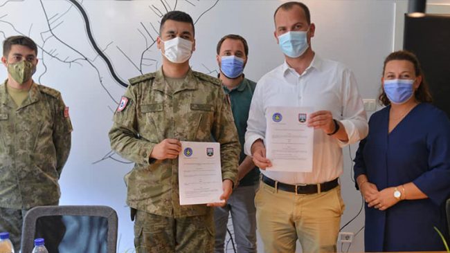 Komuna e Kamenicës nënshkruan marrëveshje për renovimin e Institucionit Parashkollor “Filizat”