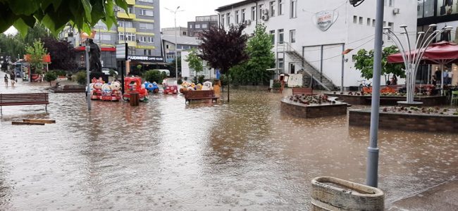 Kryetari Haziri aktivizon shtabin emergjent, pas reshjeve të mëdha të shiut në Gjilan