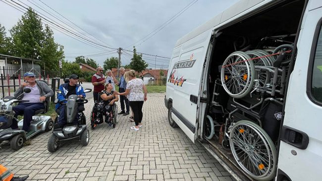Donacion për Handikos dhe institucionet shëndetësore