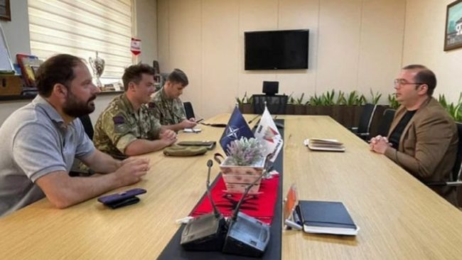 Nënkryetari Ismajli dhe ekipi i KFOR-it GBR-TU garantojnë angazhimin maksimal për siguri të përgjithshme dhe mbarëvajtje të zgjedhjeve lokale
