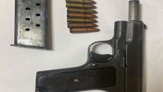 Policia Kufitare arreston një të dyshuar për “Mbajtje në pronësi, kontroll ose posedim të paautorizuar të armës (municionit)”