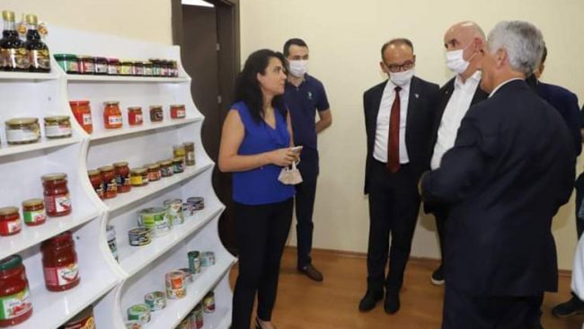 Kryetari Sokol Haliti dhe kryetari Cetin Akin vizituan disa biznese