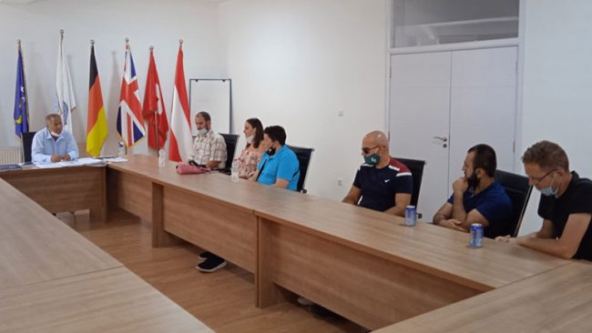 Në takimin me përfaqësuesit e OJQ “You can do!”, u fol për nevojat e personave me nevoja të veçanta