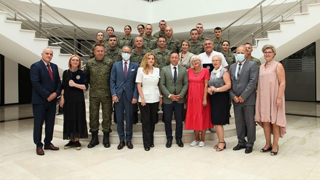 U certifikuan 15 pjesëtarë të FSK-së, të trajnuar në fushën e shëndetit mendor