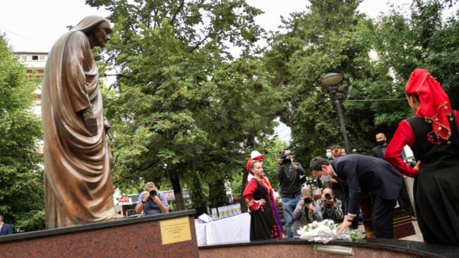 Fjala e kryeministrit Kurti me rastin e 111-vjetorit të lindjes dhe në vigjilje të 5-vjetorit të shenjtërimit të Nënës Terezë