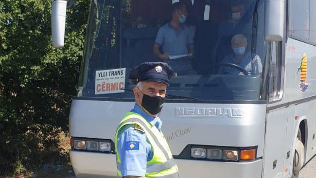 Policia e Kosovës në Rajonin e Gjilanit me kontrolle të shtuara edhe për transportin publik të udhëtarëve