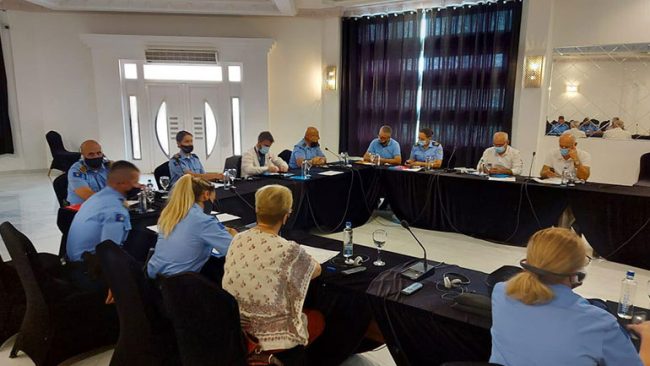 Policia me punëtori për ngritjen e vetëdijes dhe të parandalimit të dhunës në familje
