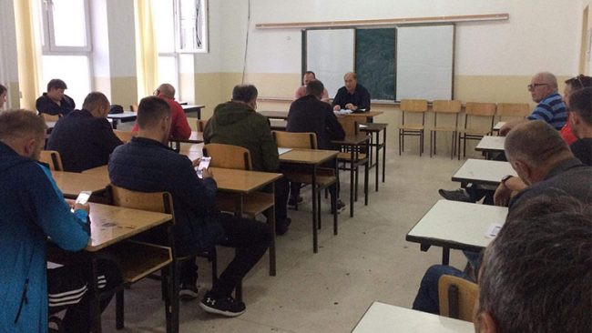U mbajt diskutim publik për planifikimin e buxhetit me banorët e Pozheranit
