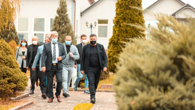 Lutfi Haziri: Fluidi, me kompanitë përcjellëse, kanë ndërtuar perandori të prodhimit në Kosovë dhe rajon