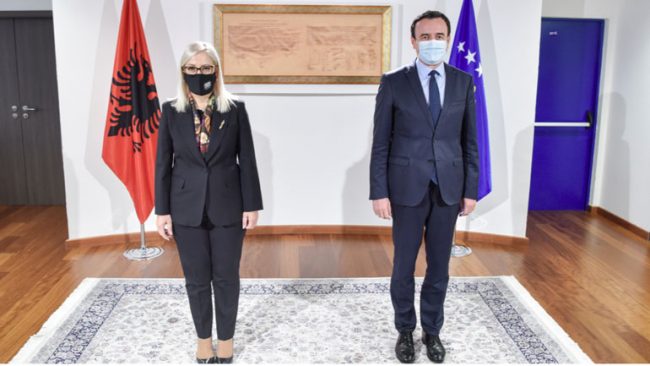 Kryeministri Kurti priti në takim kryetaren e Kuvendit të Shqipërisë, Lindita Nikolla