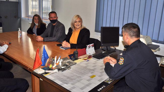 Morina-Bunjaku: Me ardhjen e PDK-së në pushtet, kushtet e zjarrfikësve do të përmirësohen