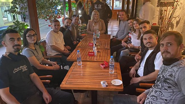Do të qëndrojmë pranë të rinjve me projekte jashtëzakonisht atraktive e dobiprurëse