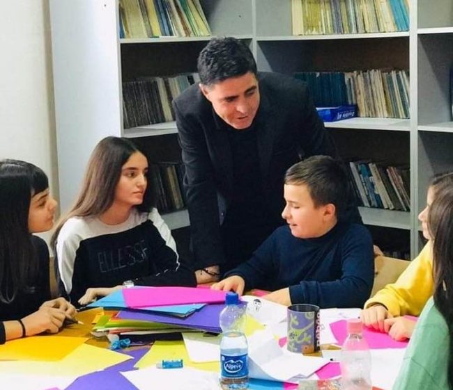 Gagica: Urime Viti i ri shkollor!