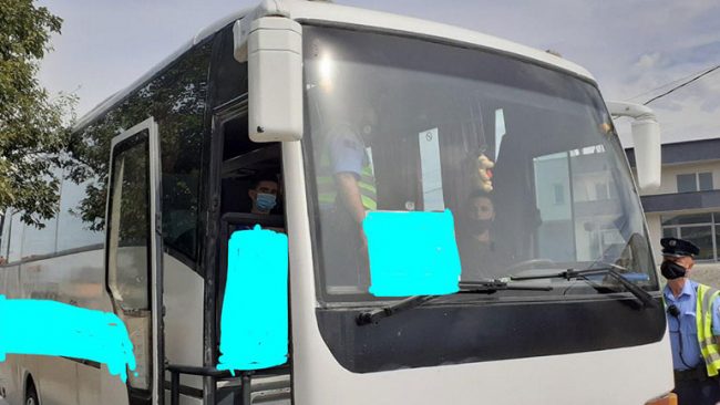 Gjilan: Gjobë për shoferin e autobusit që nuk mbante maskë