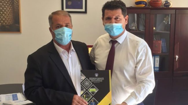 Vitia dhe MKRS, nënshkruajnë marrëveshje për finalizim të projektit të palestrës sportive