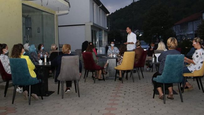 Mireshi po i prinë ndryshimit të 17 tetorit!