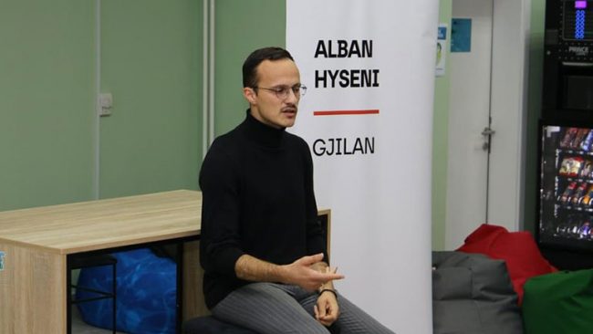 Kush është Alban Hyseni, kryetar i ri i Gjilanit?!