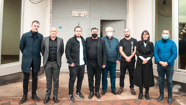 Lutfi Haziri viziton fabrikën Beltec, i përgëzon për sukseset në eksport në Zvicër