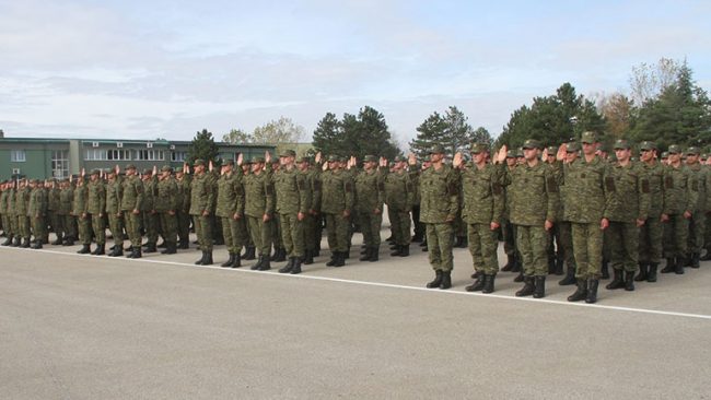 Ministria e Mbrojtjes hapë konkursin për rekrutimin e 840 ushtarëve aktivë në FSK
