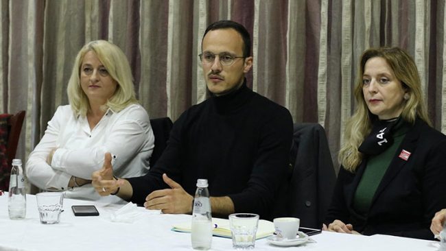 Gratë konfirmuese të ndryshimit të 17 tetorit!