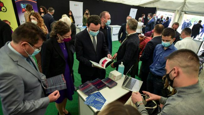 Kryeministri Kurti mori pjesë në konferencën e teknologjisë KosICT 10