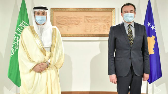 Kryeministri Kurti priti në takim ambasadorin e ri jorezident të Arabisë Saudite në Kosovë, Faisal Ghazi Hafizi