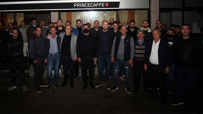 Kjo është mbështetja e fuqishme e të rinjve të Livoçit të Poshtëm për Lutën