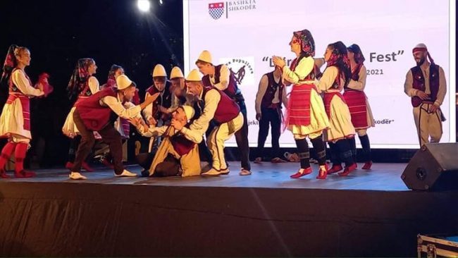 QKA “Anamorava” merr çmimin e parë në Festivalin e Lojërave Popullore në Shkodër
