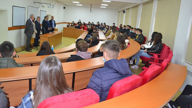 Universiteti Publik “Kadri Zeka” në Gjilan nisi vitin akademik 2021/2022 (FOTO)