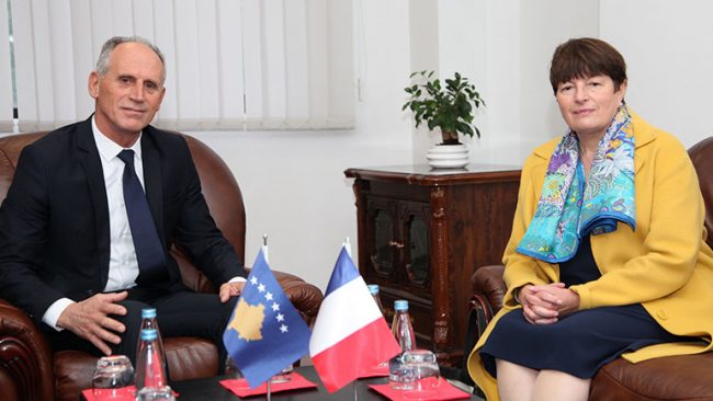 Zëvendësministri Syla dhe gjeneral Cikaqi pritën në takim ambasadoren e Francës, Marie Christine Butel