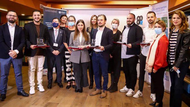 AGK dhe UN Kosovo Team ndajnë çmimet për Raportimin më të mirë mbi Çrrënjosjen e Varfërisë, këta janë fituesit