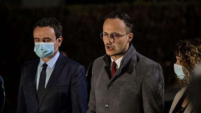 Vetëvendosje: Zë i ri e udhëheqje e re në Gjilanin që mbështetë Alban Hysenin