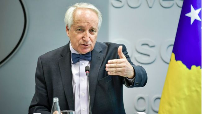 Ministri i ri i Shëndetësisë zotohet se do të angazhohet  për ngritjen e standardeve mjekësore në Kosovë