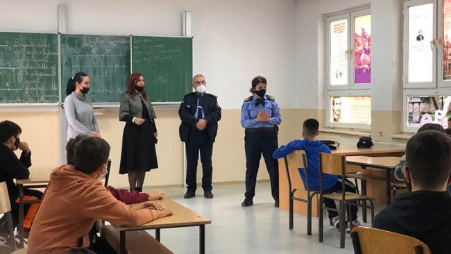 Policia e Kosovës në zbatim të projektit “Së bashku kundër dukurive negative dhe bullizmit në shkolla”