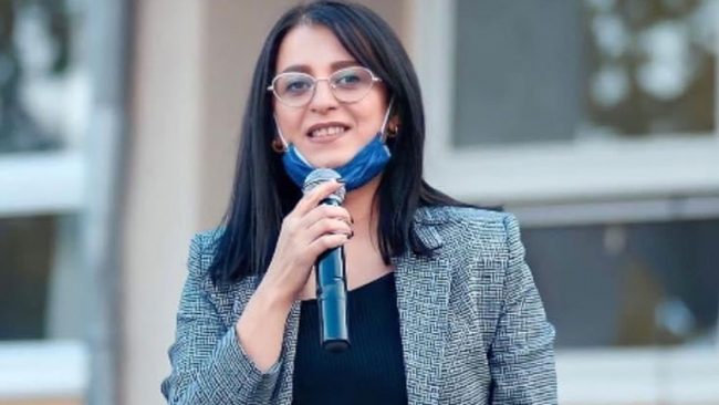 Ish kryesuesja e Kuvendit, Shpresa Kurteshi – Emini, femra më e votuar për Asamblenë e Gjilanit