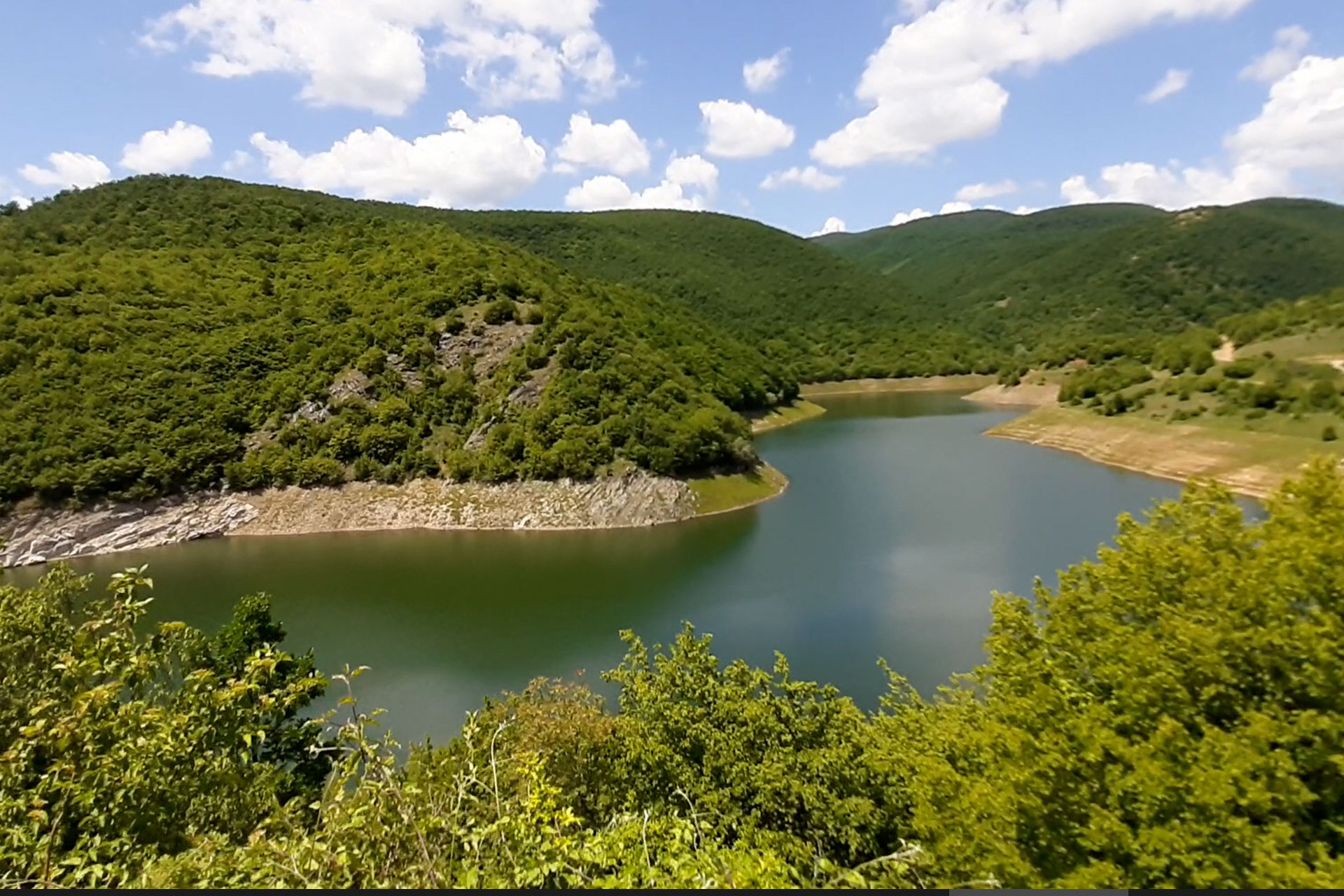 Autoriteti rregullator për shërbimet e ujit (ARRU) nxjerr  këtë vendim