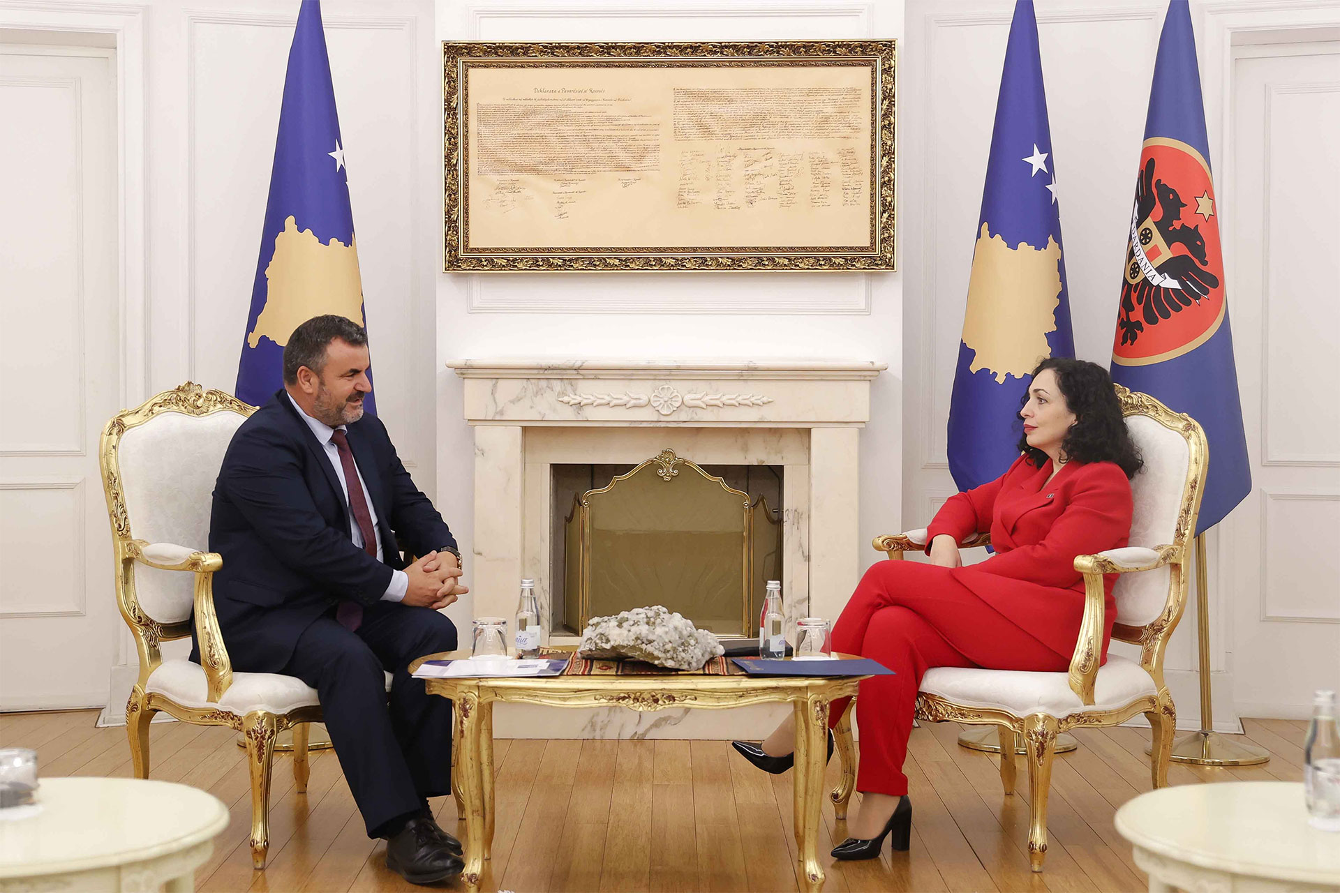Diskutojnë për të drejtat e shqiptarëve në Preshevë, Bujanoc dhe Medvegjë