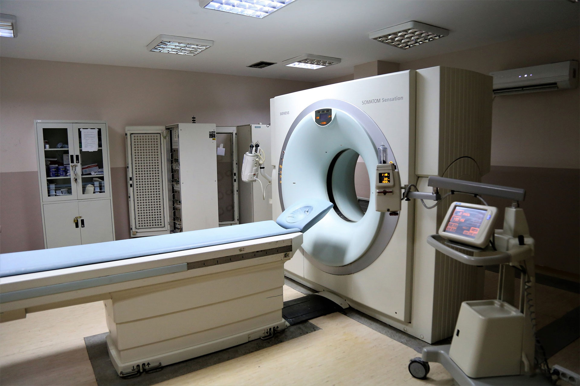 Klinika e Radiologjisë nka rritur dukshëm vëllimin e punës, bazuar në raportin e punës për vitin 2022