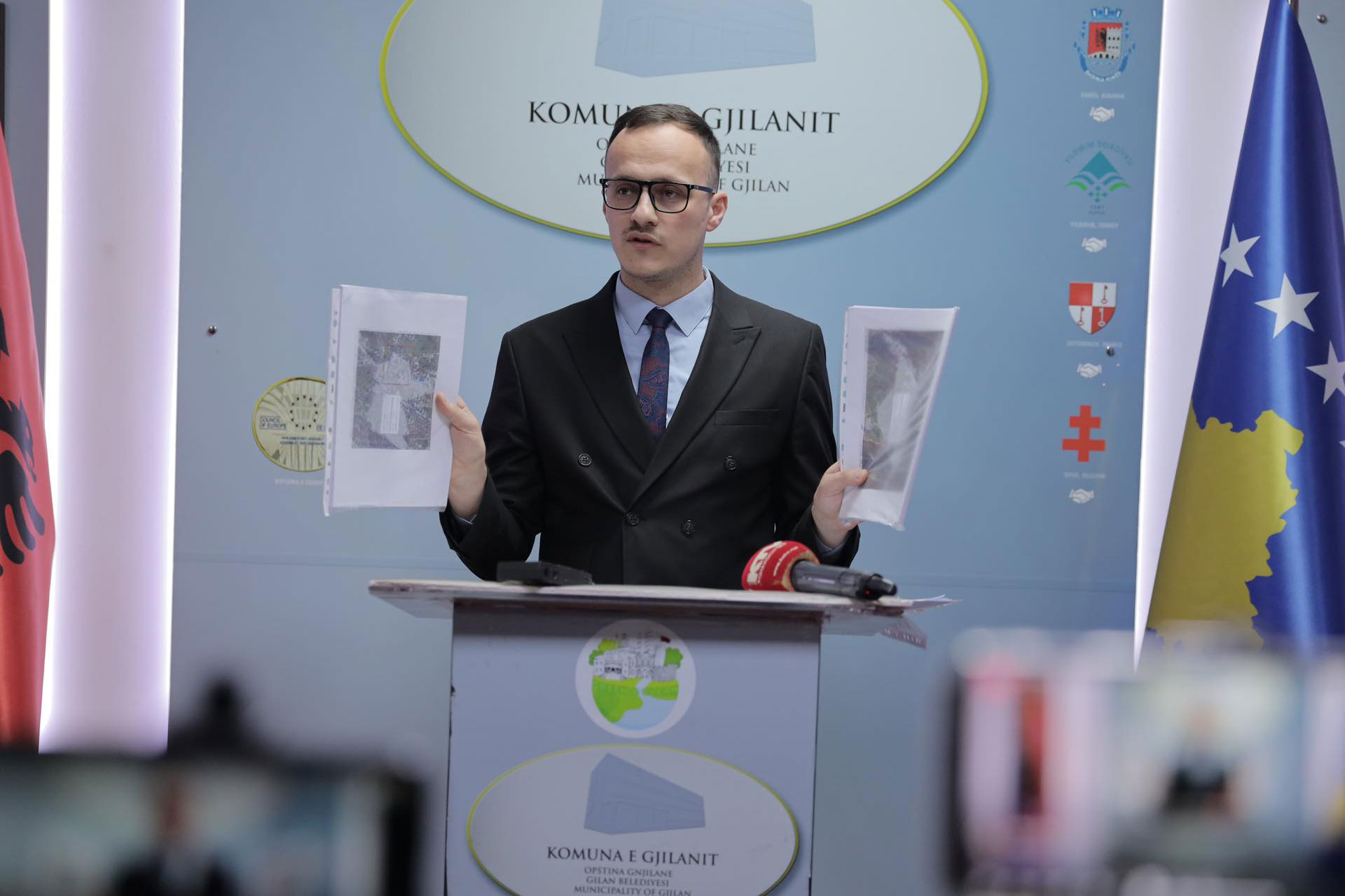 Hyseni: 2.4 milion EURO investime infrastrukturore në projektin e zgjerimit të rrugës së Malishevës dhe mbulimit të lumit “Stanishorka” (video)