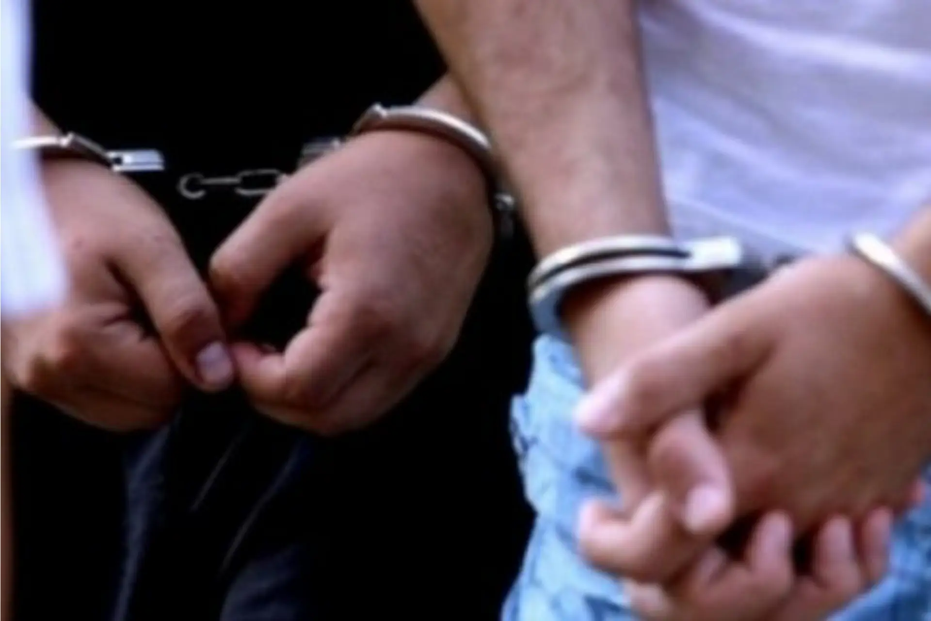 Arrestohen dy të dyshuar për zjarrvënie
