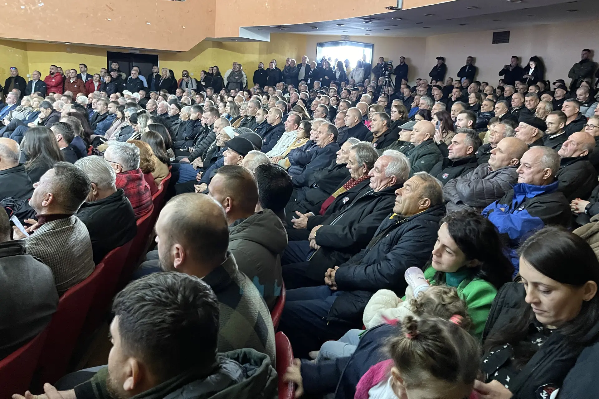 LDK: 34 vjet me LDK-në, familjen e madhe politike që i dha Republikës formë, besim dhe shpresë