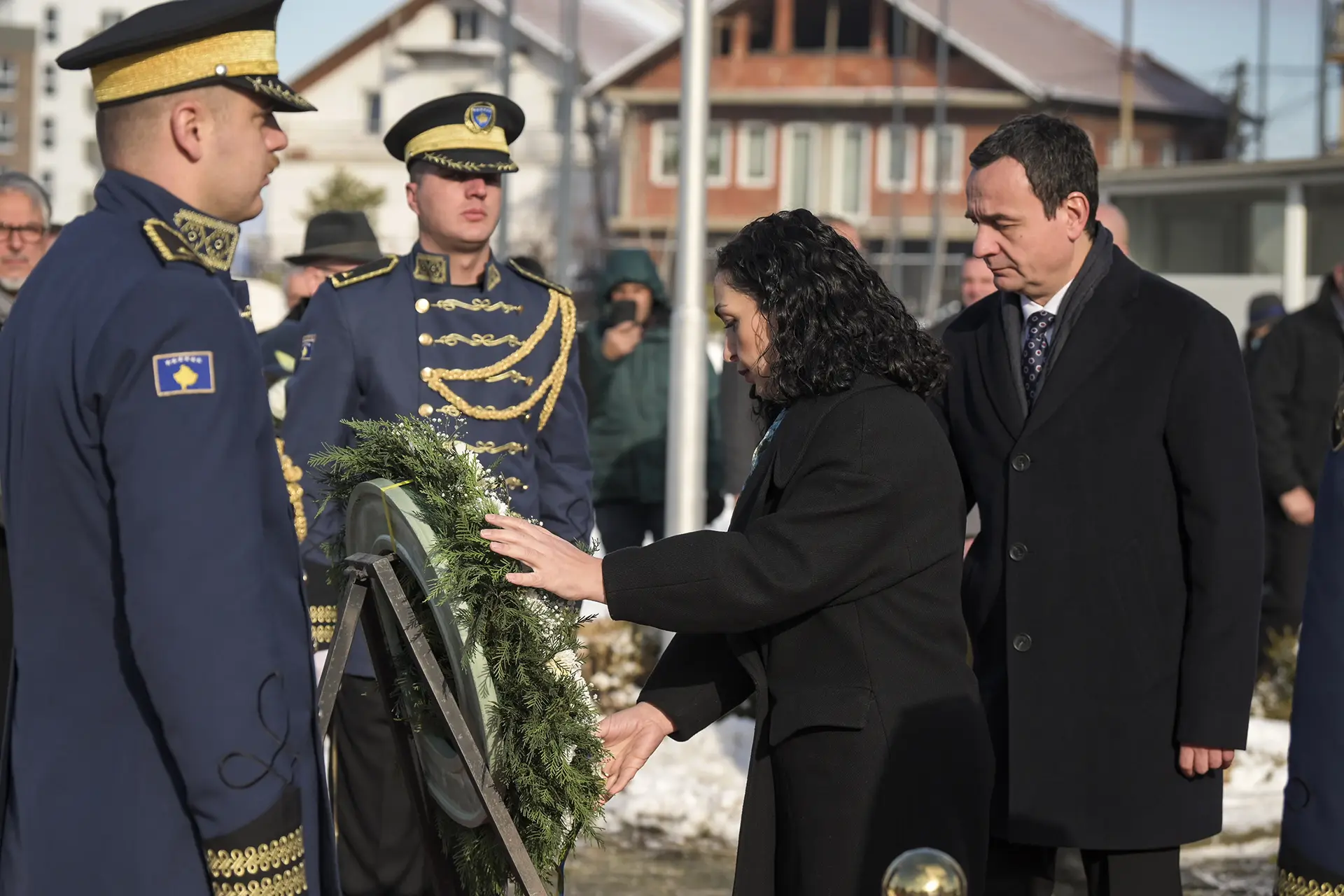 Presidentja Osmani: Rugova në një kohë të vështirë arriti të ndërtonte aleanca, të cilat edhe sot i duhen Kosovës