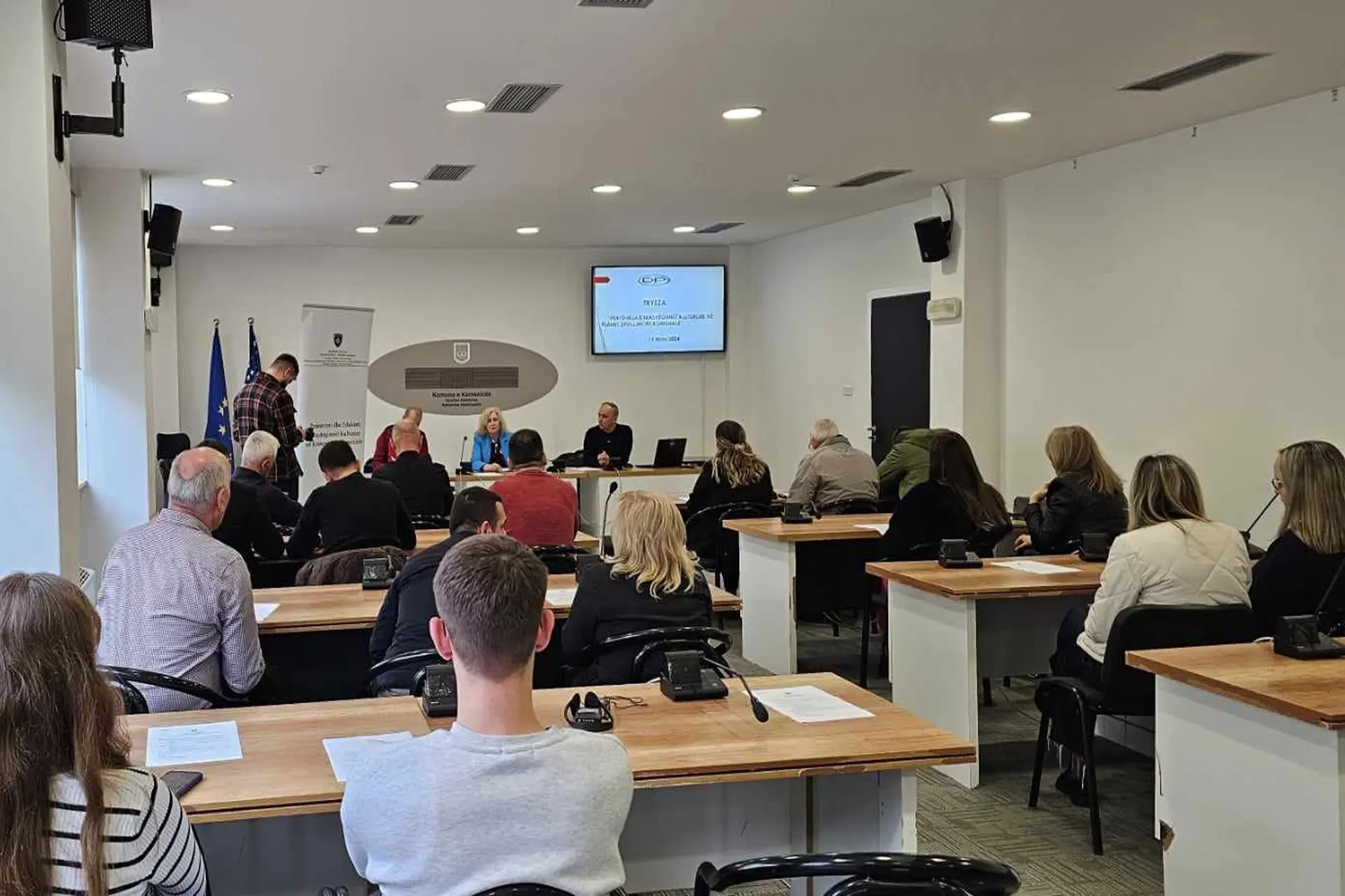 Dardanapress organizon tryezën me temën “Përfshirja e Trashëgimisë Kulturore në planet zhvillimore Komunale”