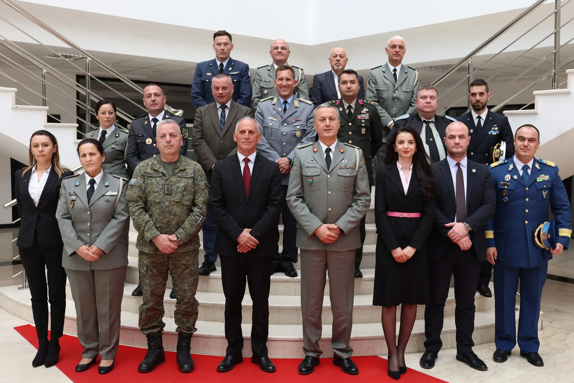 Zëvendësministri Syla priti në takim pjesëmarrësit e Kursit të Lartë për Siguri dhe Mbrojtje