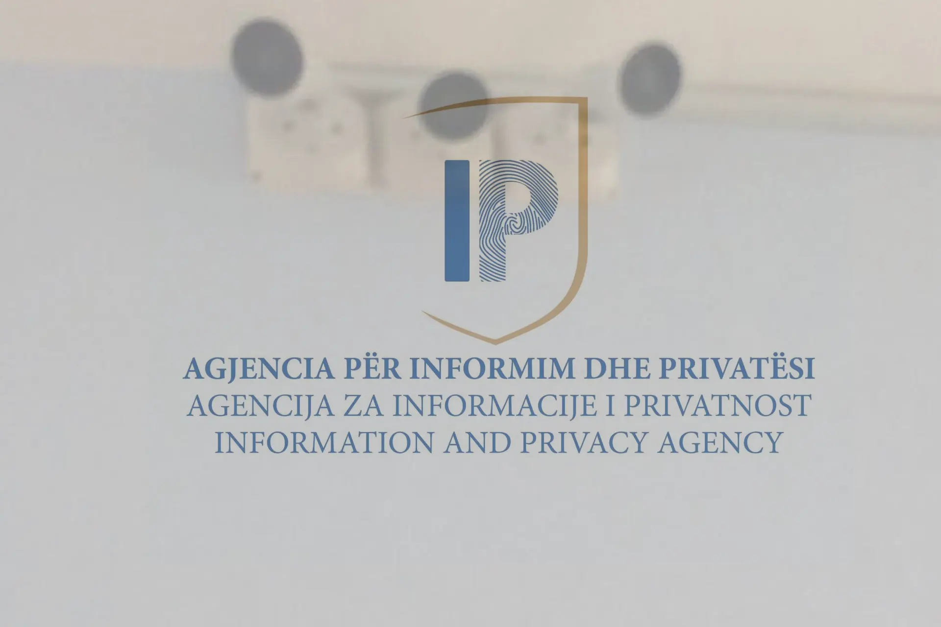 Agjencia për Informim dhe Privatësi kërkon nga bizneset që vendosin kamera t’i respektojnë kriteret e Ligjit për Mbrojtjen e të Dhënave Personale