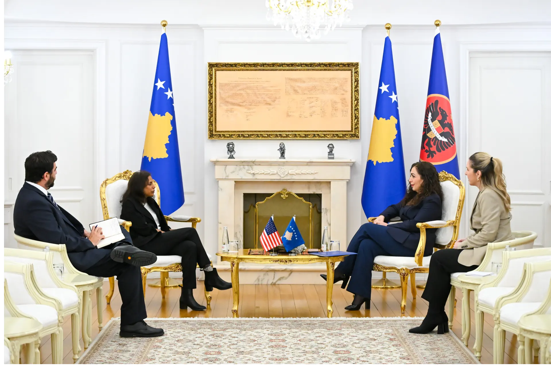 Presidentja Osmani priti në takim të ngarkuarën me punë të SHBA-ve, Anu Prattipati