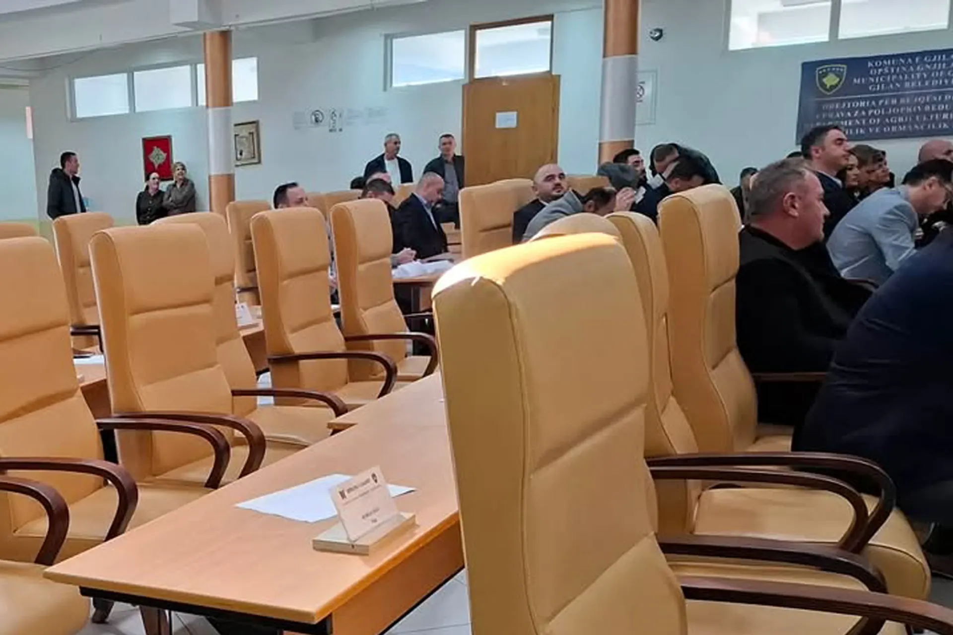Reagon edhe LDK-ja: Vetëvendosje e keqpërdori fuqinë e votës së saj për të imponuar vendime njëanshmërisht