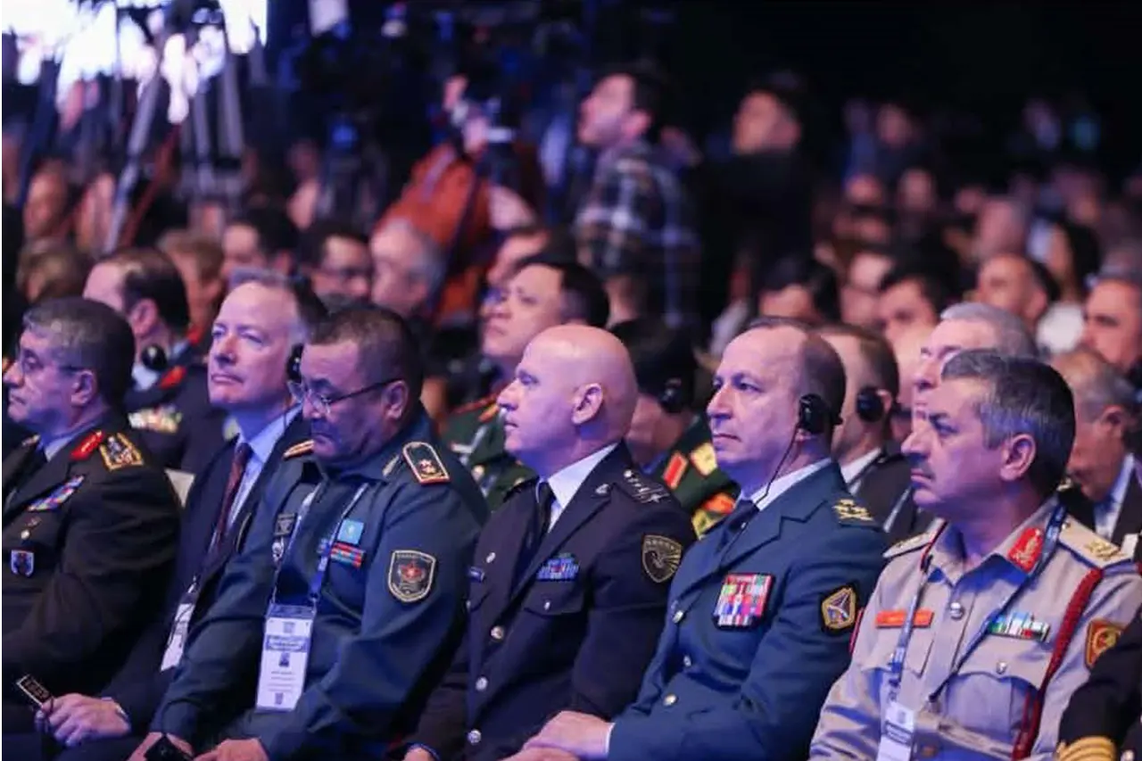 Komandanti i Forcës së Sigurisë së Kosovës po merrë pjesë në Panairin “SAHA Expo 2026”